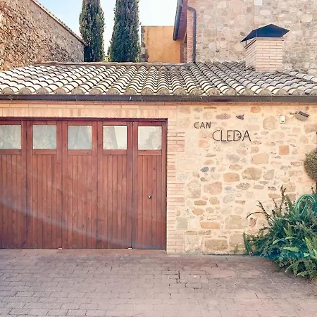 Nyaraló Cleda, Esponellá