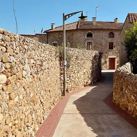 Nyaraló Cleda, Esponellá